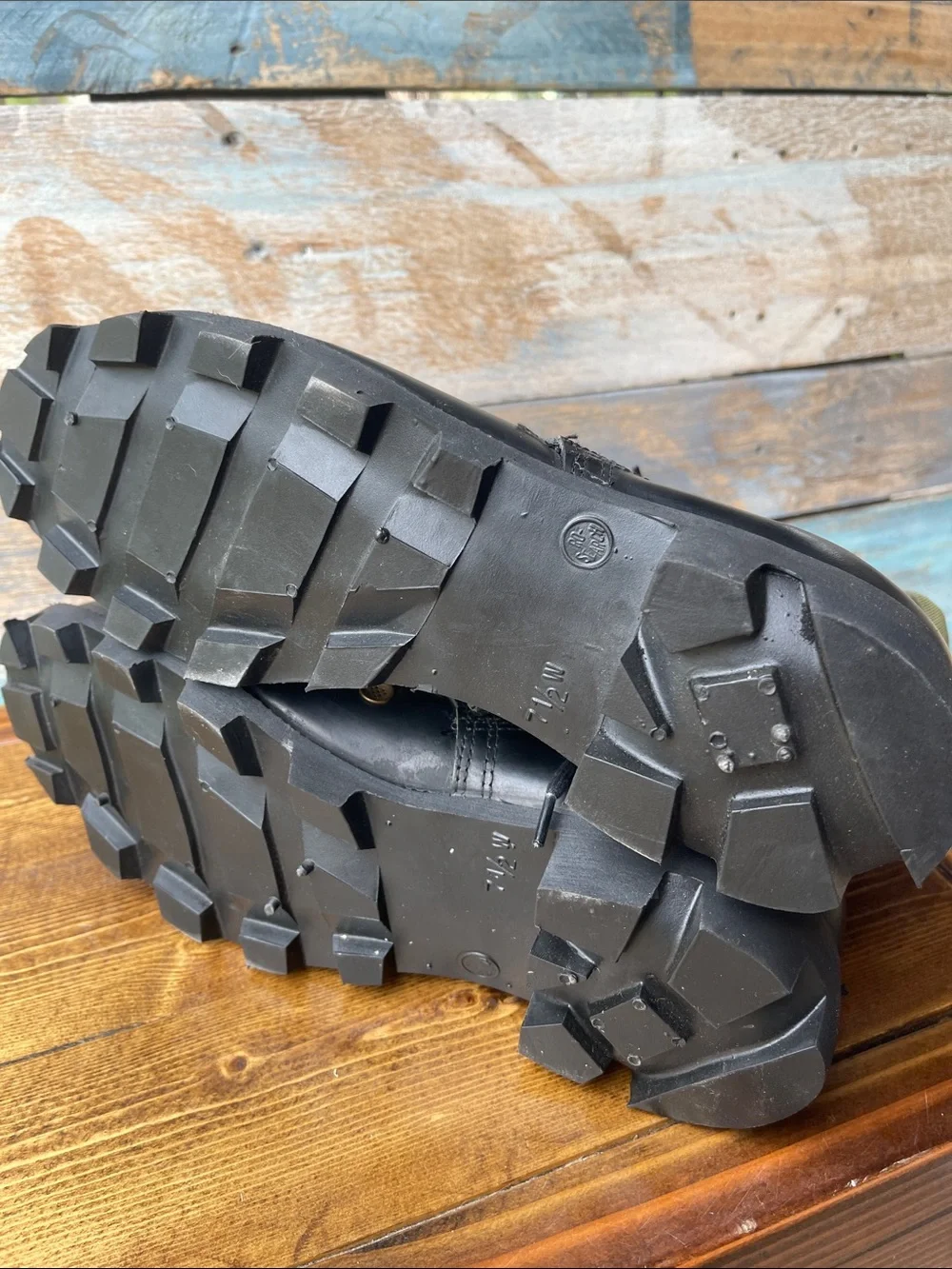 Vintage 1989 USGI Military Combat Jungle Boots 7.5W Spike Protective